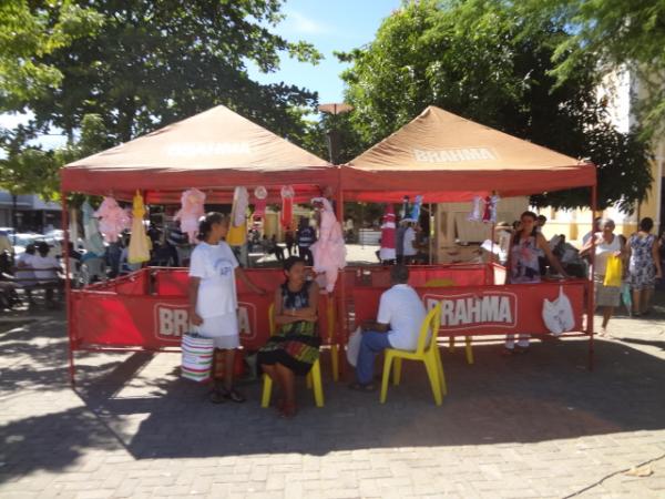 Realizado dia de a&ccedil;&atilde;o social na Pra&ccedil;a Dr. Sebasti&atilde;o Martins em Floriano.(Imagem:FlorianoNews)