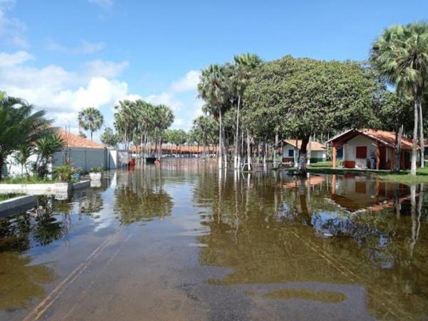 Lagoa do Portinho sangra e trecho da BR 402 segue interditado