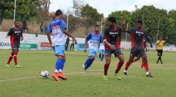 River-PI atua com dois times em cada tempo e vira placar sobre o Piau&iacute;.(Imagem:Renan Morais)