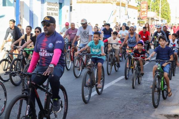  128 anos: Tradicional Passeio Cicl&iacute;stico de anivers&aacute;rio d&aacute; show de participa&ccedil;&atilde;o em Floriano(Imagem:Secom)