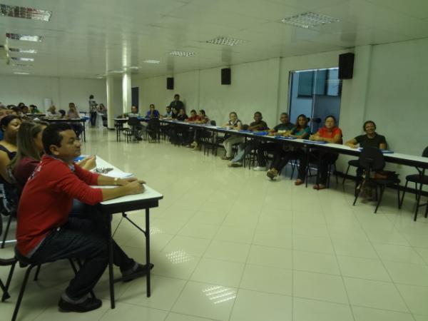 Curso de Boas Pr&aacute;ticas de Fabrica&ccedil;&atilde;o de Alimentos.(Imagem:FlorianoNews)