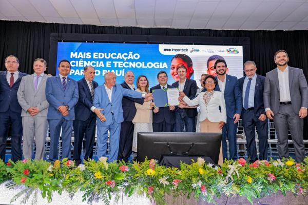 Piauí ganha curso de Medicina em Floriano e novos investimentos em inovação e indústria