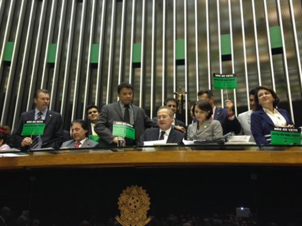 Parlamentares do Piauí repercutem rejeição dos vetos à Lei dos Royalties