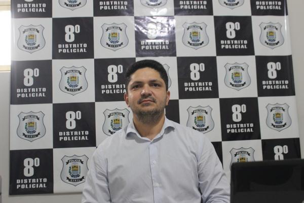 Delegado Ricardo Moura, titular do 8&ordm; Distrito Policial (8&ordm; DP).(Imagem: Lucas Marreiros/G1)