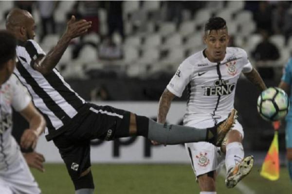 Botafogo vence Corinthians e vantagem na liderança cai para seis pontos
