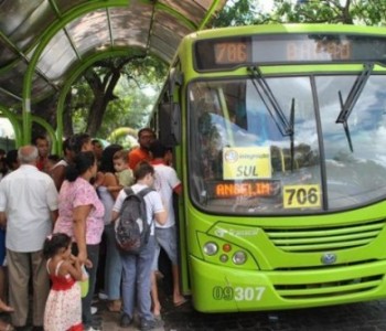 Motoristas e cobradores decidem finalizar greve em Teresina