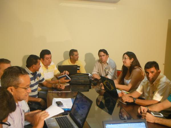Prefeito de Barão de Grajaú realiza reunião com equipe de primeiro escalão.(Imagem:FlorianoNews)