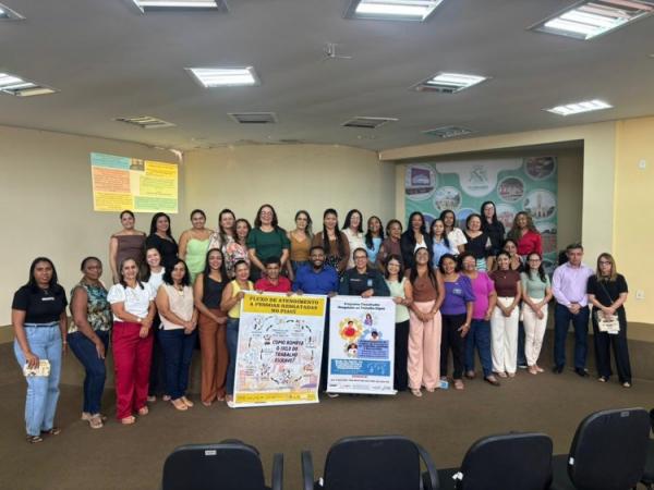 Prefeitura de Floriano sedia treinamento "Trabalhador resgatado ao trabalho digno"