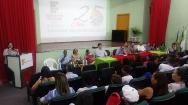 IFPI de Floriano realiza Conferência pelo Dia Mundial da Água