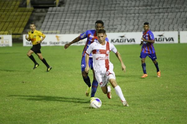 Piau&iacute; vence Cai&ccedil;ara por 2x0 no Albert&atilde;o.(Imagem:Lucas Dias/GP1)