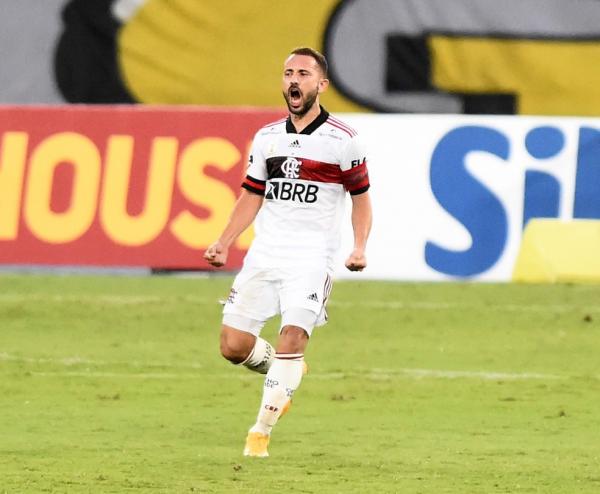 Everton Ribeiro deixa decisão nas mãos do Flamengo, e clube exige acordo de até R$ 65 mi por venda