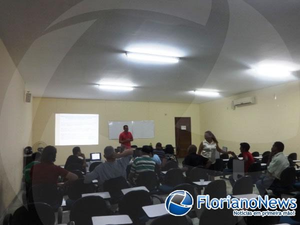 Assembleia extraordin&aacute;ria aprovou 10 Artigos do Estatuto do CONSAMF.(Imagem:FlorianoNews)