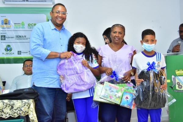 Vereadores acompanham premia&ccedil;&atilde;o de projetos ambientais realizados em Floriano(Imagem:Reprodu&ccedil;&atilde;o)