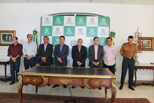 Prefeito Gilberto Júnior participa da posse dos novos concursados da Sesapi