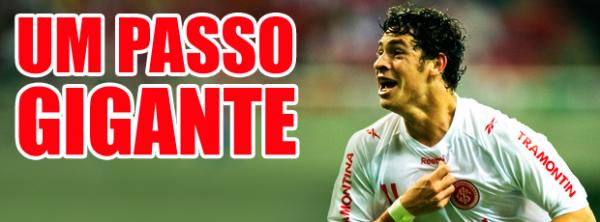 Gols de talismã e capitão deixam Inter a um passo do bi da Libertadores