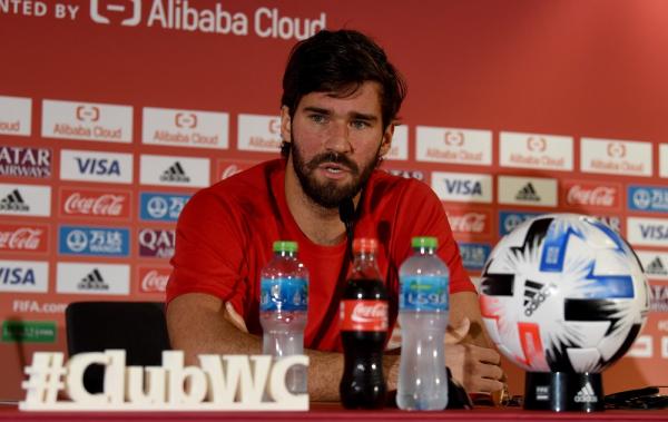 Alisson diz que Liverpool precisa "fazer melhor" para vencer o Flamengo: "Estamos levando a sério"