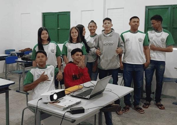 Estudantes em Palmeira do Piauí desenvolvem sites que beneficiam a comunidade escolar