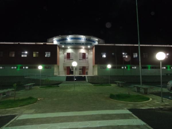 Novo Terminal Rodoviário de Floriano começa a funcionar