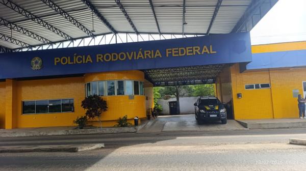 Secretaria de Saúde e PRF realizam ação de cuidados com a saúde de motoristas em Floriano
