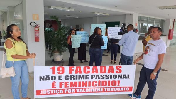 Fam&iacute;lia de Valdirene(Imagem:Renan Nunes/TV Clube)