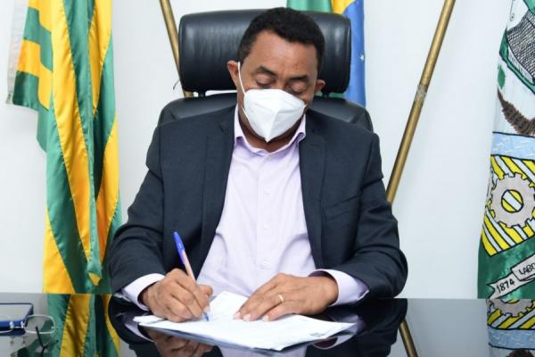 Joel Rodrigues decreta recesso de fim de ano para os servidores municipais de Floriano