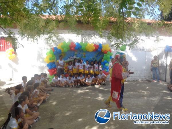 Escola Mega de Floriano realiza manh&atilde; recreativa para alunos.(Imagem:FlorianoNews)