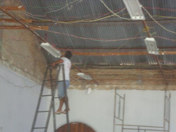 Forro da Igreja de Nossa Senhora das Gra&ccedil;as sendo recuperado(Imagem:reda&ccedil;ao)