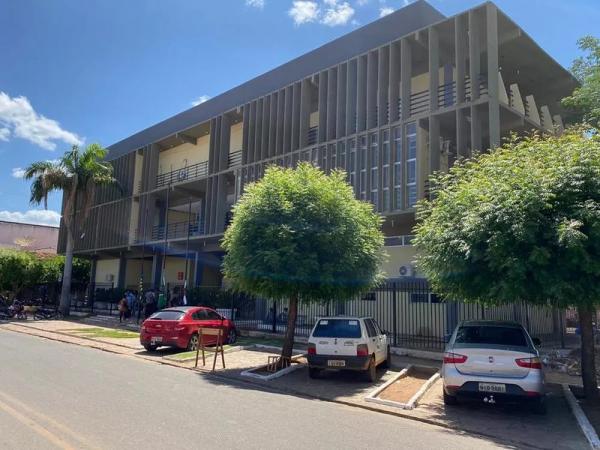 Prefeitura de Picos abre concurso para professor de educação infantil e ensino fundamental