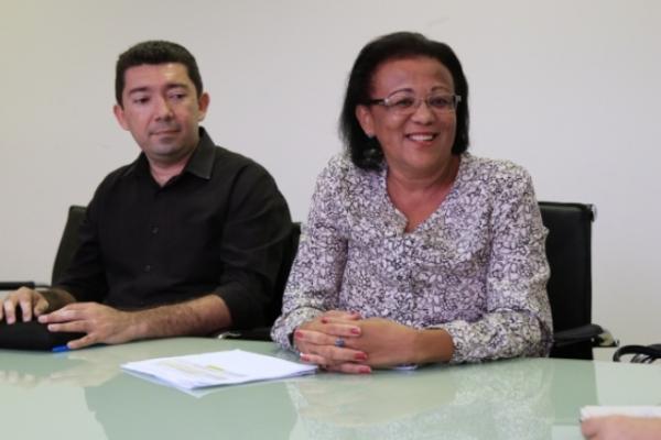 Segundo Maria Xavier, o certificado do curso vai ajudar &agrave;queles profissionais que n&atilde;o conclu&iacute;ram o ensino m&eacute;dio.(Imagem:Raoni Barbosa)