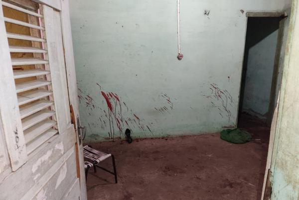 Suspeito de matar enteada e esfaquear companheira em São João do Arraial é preso