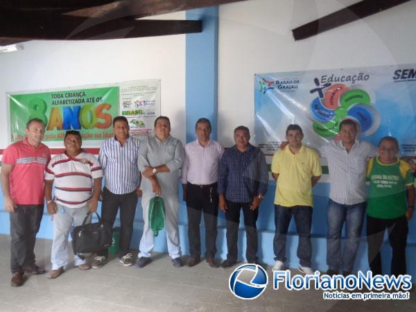 Encontro da Associa&ccedil;&atilde;o dos Munic&iacute;pios do M&eacute;dio Sert&atilde;o Maranhense debate res&iacute;duos s&oacute;lidos.(Imagem:FlorianoNews)