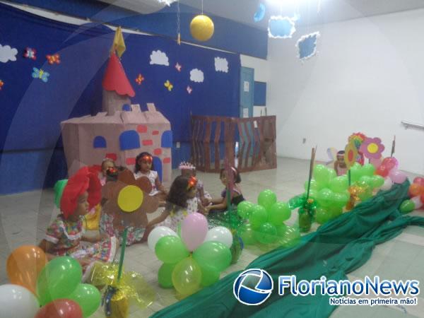 Alunos da Educa&ccedil;&atilde;o Infantil do SESC apresentaram pe&ccedil;a teatral para os pais.(Imagem:FlorianoNews)