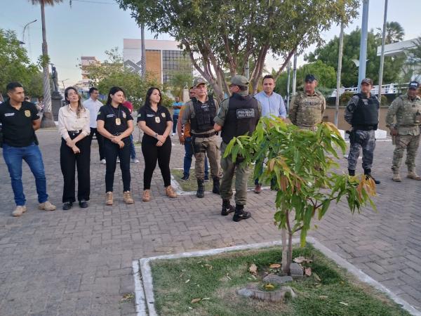  Floriano refor&ccedil;a seguran&ccedil;a com opera&ccedil;&atilde;o integrada das Pol&iacute;cias Militar e Civil(Imagem:FlorianoNews)