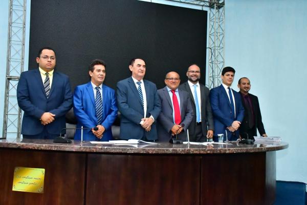 Aberto na C&acirc;mara Municipal de Floriano o Ano Legislativo 2023.(Imagem:CMF)