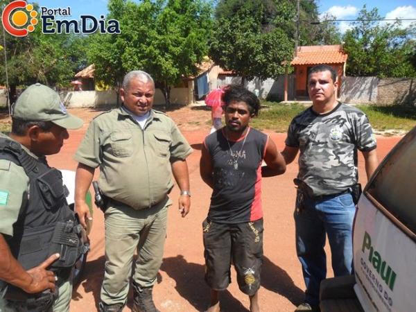 Polícia captura homem e recupera produtos em José de Freitas