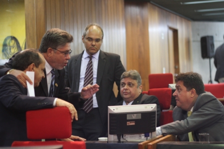 Plenário aprova PEC da reforma administrativa por unanimidade
