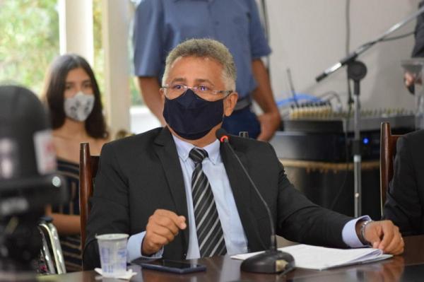 "Problemas pontuais", destaca reitor sobre reclamações no retorno presencial na Uespi