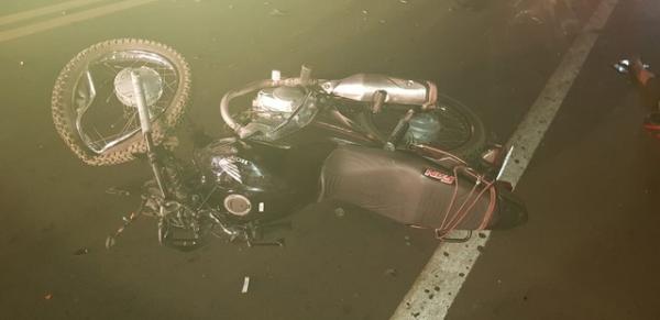 Homem morre e jovem de 19 anos fica gravemente ferido após colisão de duas motos no Sul do PI
