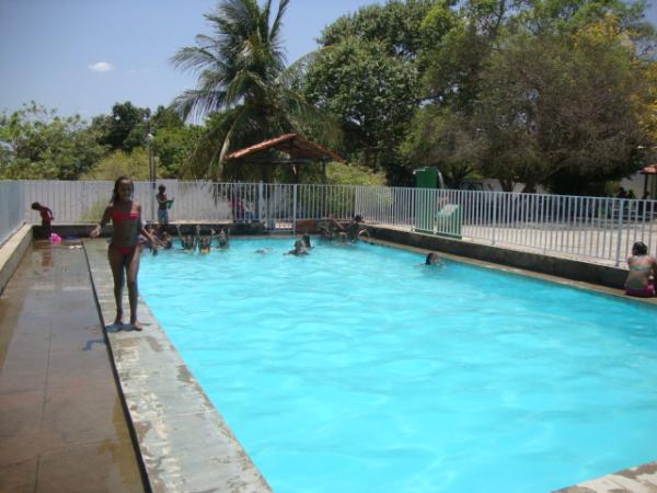 banho de piscina(Imagem:reda&ccedil;&atilde;o)