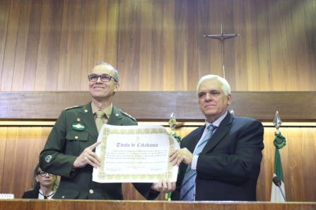 Coronel do Exército recebe título de cidadania piauiense