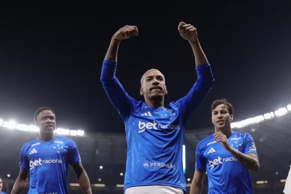 Regido por "Maestro" Pereira, Cruzeiro mostra repertório e avança com méritos na Libertadores
