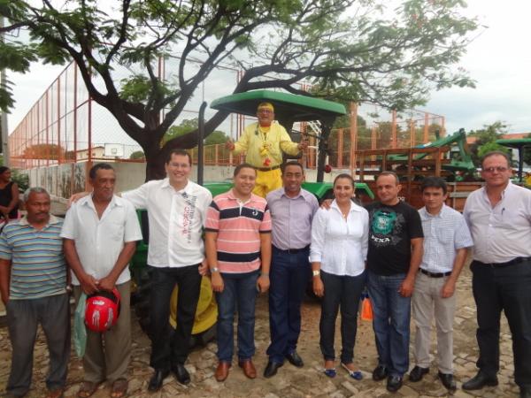 Comunidades rurais de Floriano s&atilde;o beneficiadas com patrulhas mecanizadas.(Imagem:FlorianoNews)