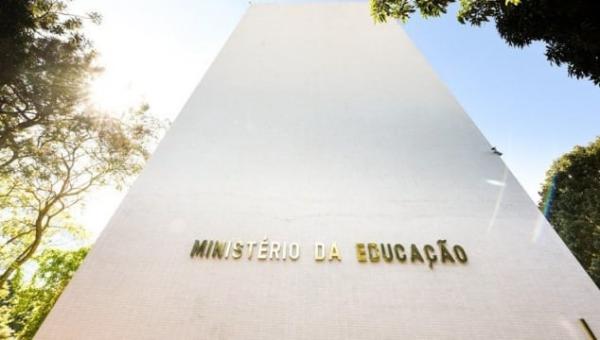 Ministério da Educação lança concurso com salário de R$ 6,2 mil