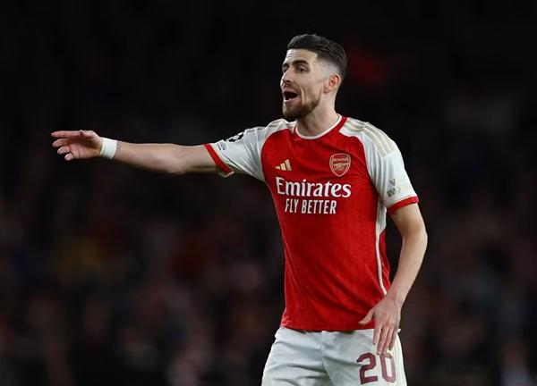 Jorginho, do Arsenal, é oferecido ao Palmeiras, mas clube ainda não abre negociação