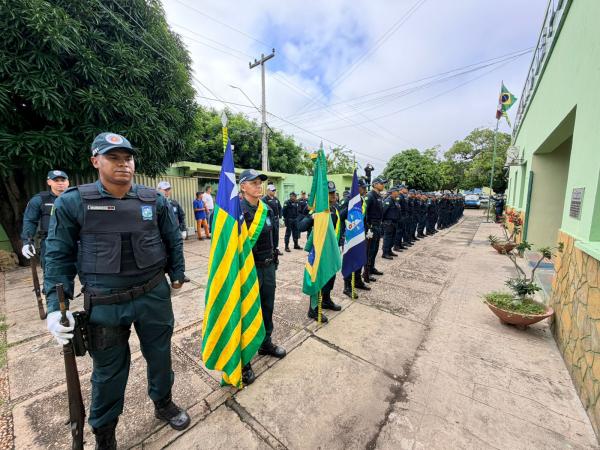Tenente-Coronel Gilson Leite destaca modernização com novo uniforme da PMPI em Floriano