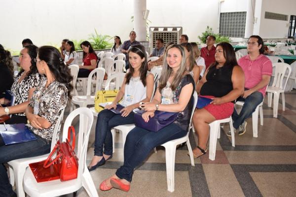 Floriano sedia a II Confer&ecirc;ncia Regional dos Direitos da Pessoa com Defici&ecirc;ncia.(Imagem:Secom)