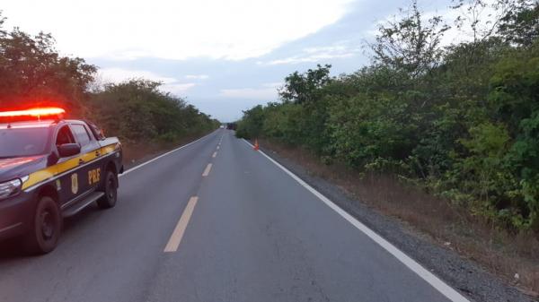 Idoso morre após ser atropelado por carro na BR-343, no Norte do Piauí