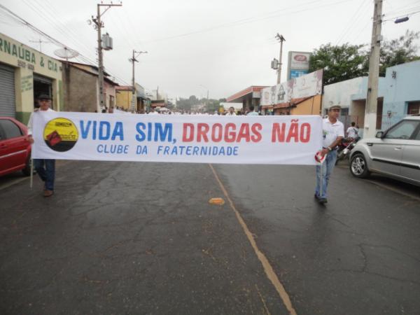 1ª Grande Caminhada Contra as Drogas em Floriano