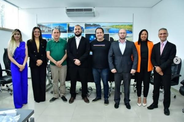O prefeito de Floriano, Ant&ocirc;nio Reis, recebeu a comiss&atilde;o organizadora do evento.(Imagem:Reprodu&ccedil;&atilde;o/Instagram)