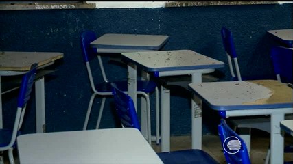 Alunos são dispensados por falta de professores em escola estadual